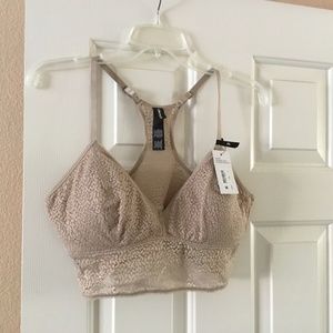 DKNY lace bralette - XL ( runs small ) - NWT